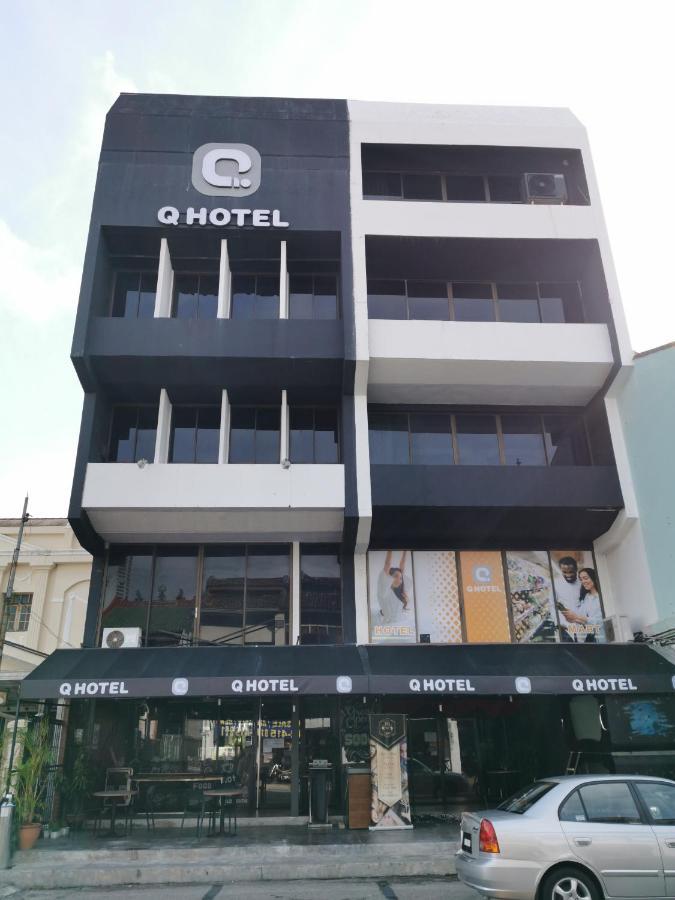 Q Capsule Hotel George Town Kültér fotó