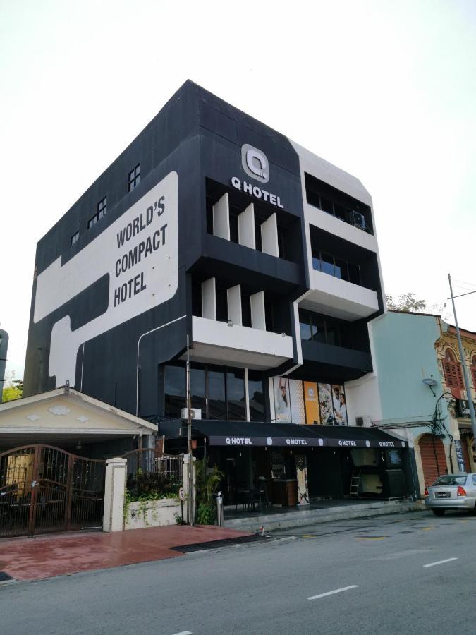 Q Capsule Hotel George Town Kültér fotó